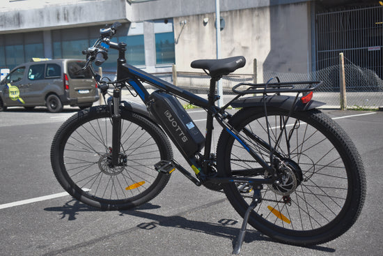 Powerful 750W electric bike – side profile with 29 inch tyres

